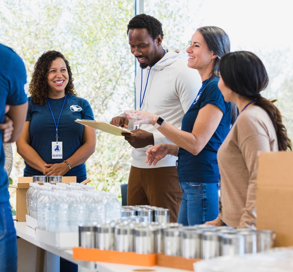 people promoting business image